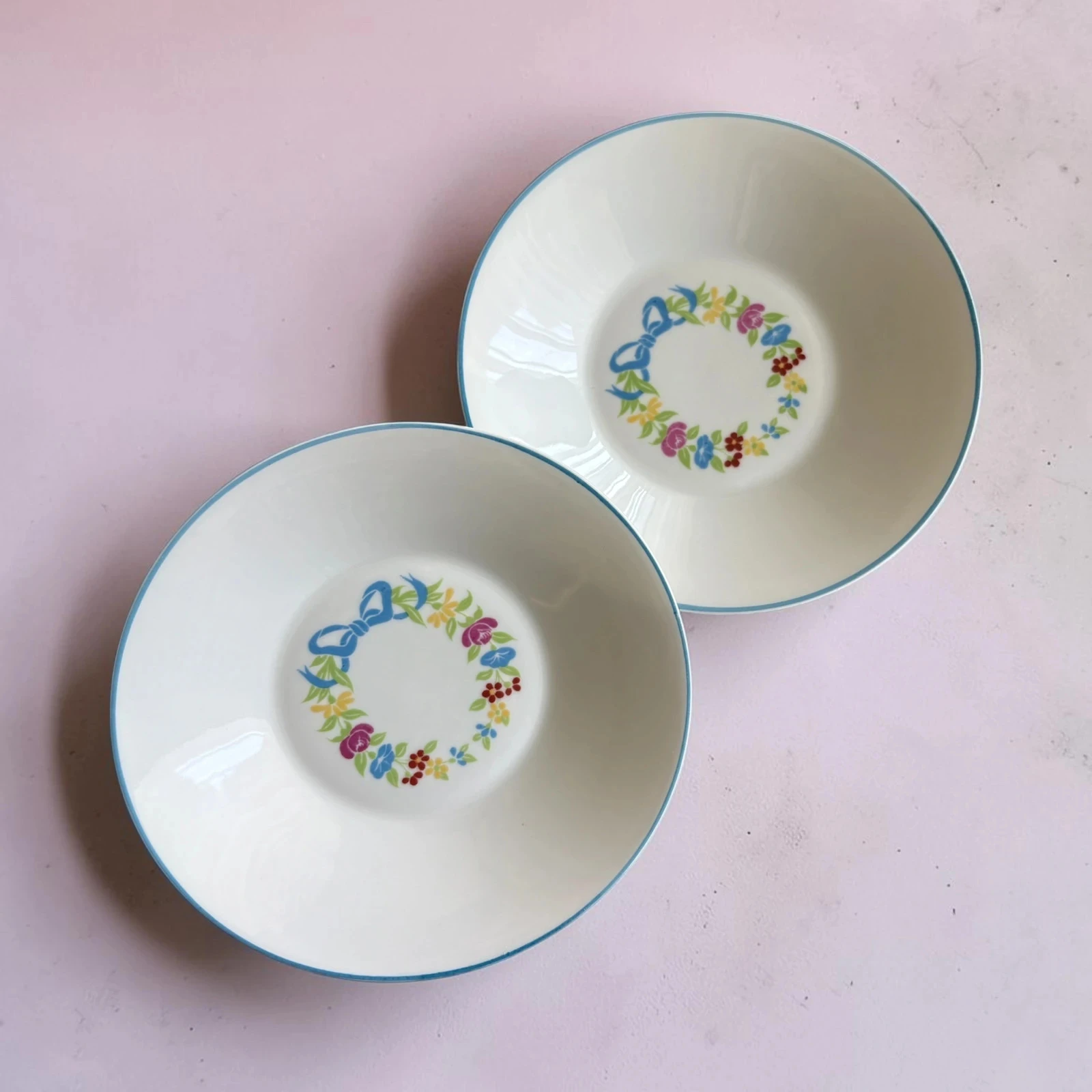 Lote de 2 belos pratos fundos vintage - Porcelana - Decoração floral – photo 2